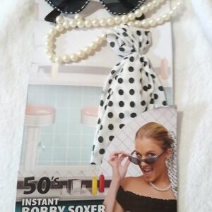 Polka Dot 50s Style Glasses and Scarf Set
